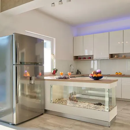 9 Bedroom In Villa Medulin