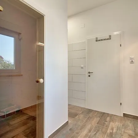 9 Bedroom In * Medulin