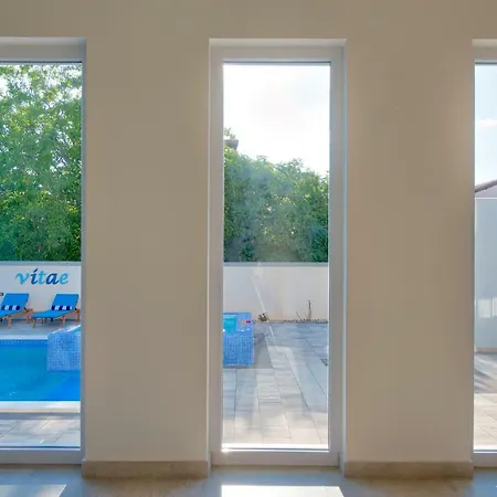 Villa 9 Bedroom In Medulin