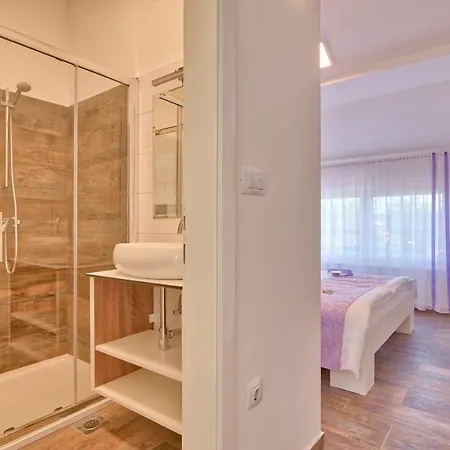 9 Bedroom In * Medulin