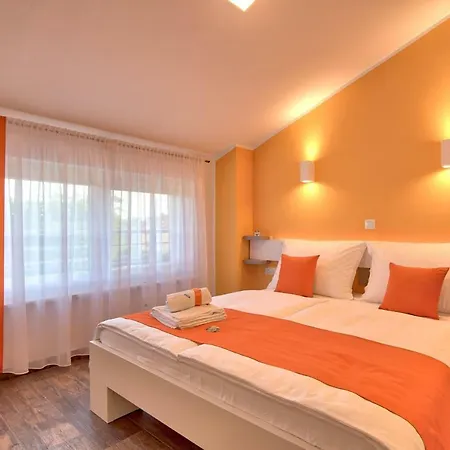 Villa 9 Bedroom In Medulin