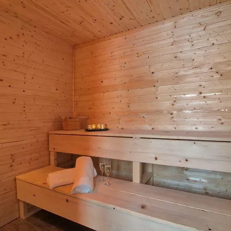 Villa 9 Bedroom In Medulin