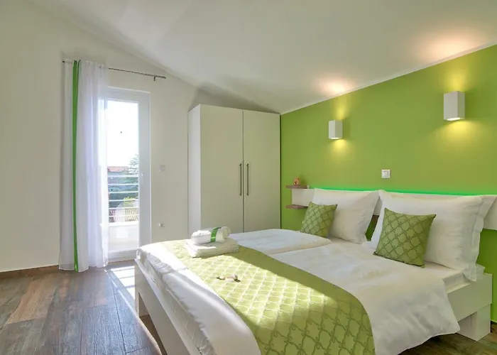 9 Bedroom In * 메덜린
