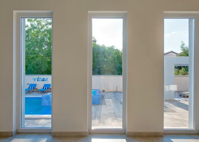 Villa 9 Bedroom In Medulin