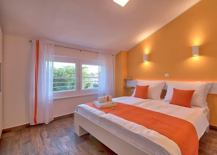 Villa 9 Bedroom In Medulin
