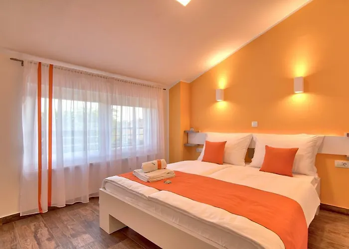 Villa 9 Bedroom In Medulin